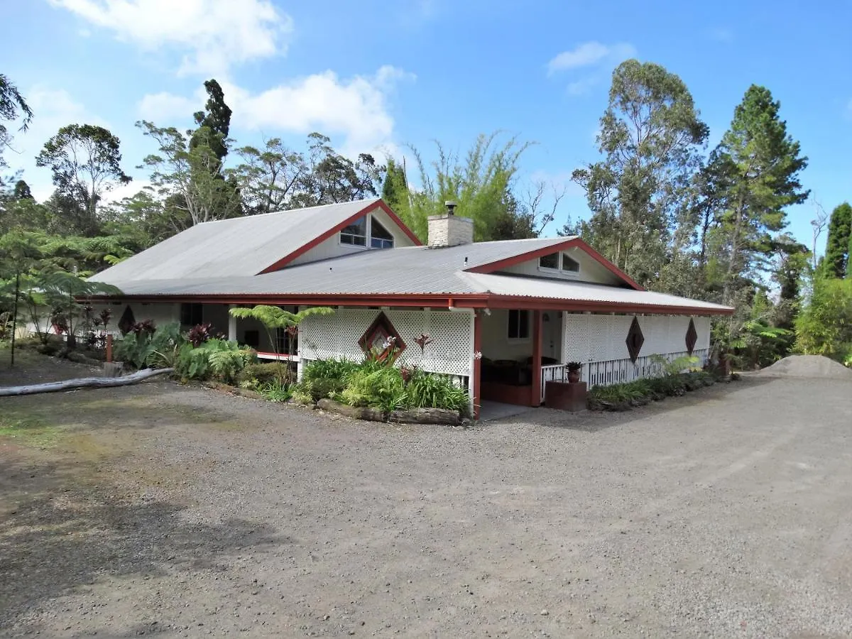 Lokahi Lodge Volcano USA
