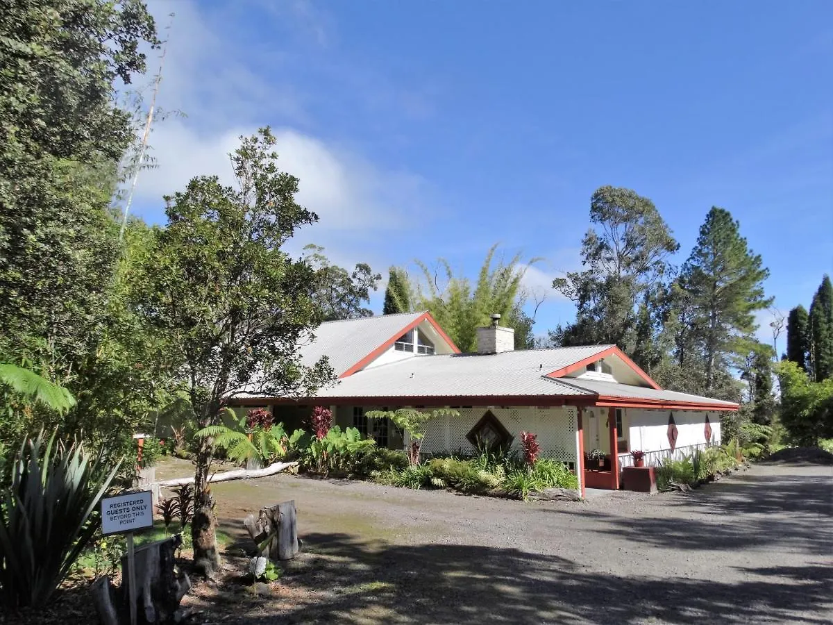 Lokahi Lodge Volcano